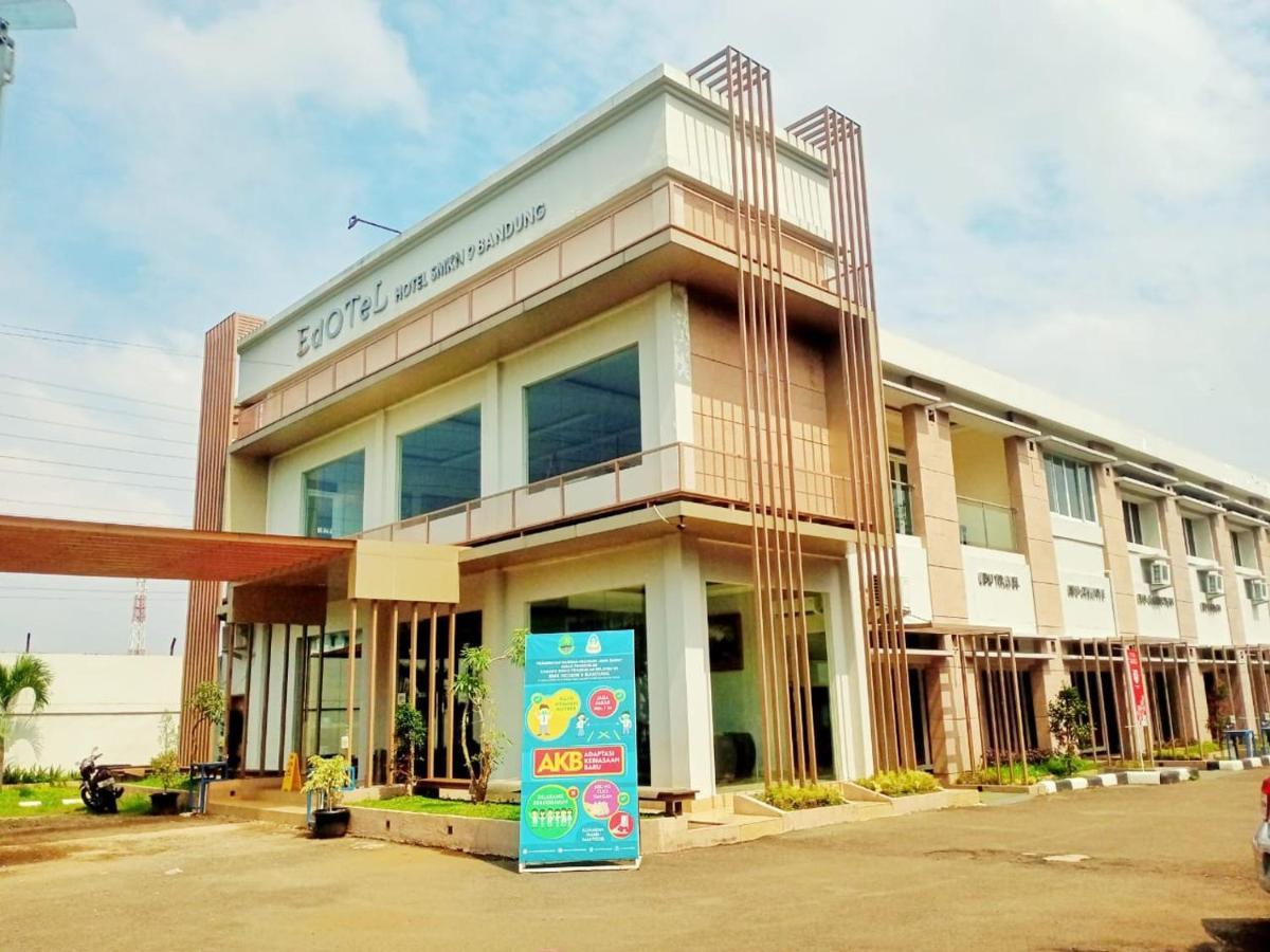 Oyo 90102 Edotel Hotel By Dbest Hospitality Bandung Ngoại thất bức ảnh