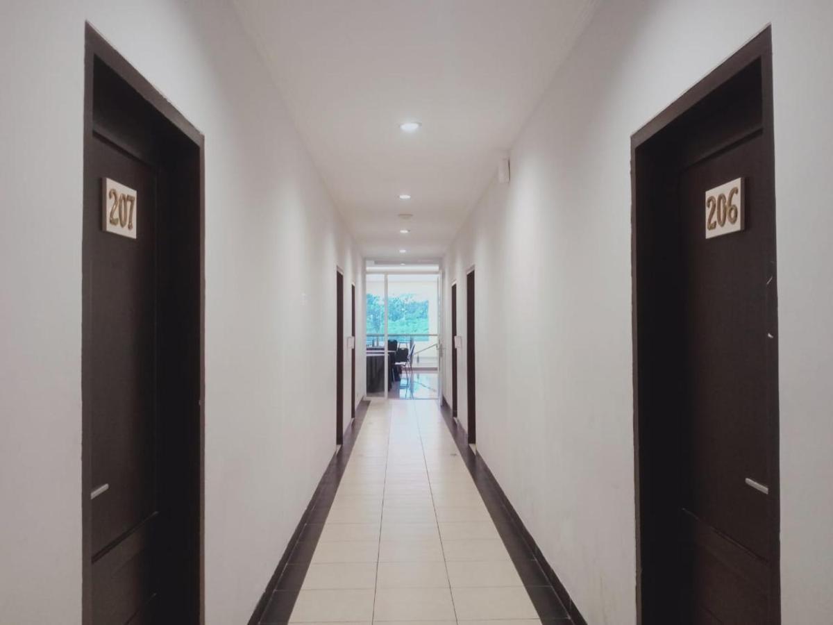 Oyo 90102 Edotel Hotel By Dbest Hospitality Bandung Ngoại thất bức ảnh
