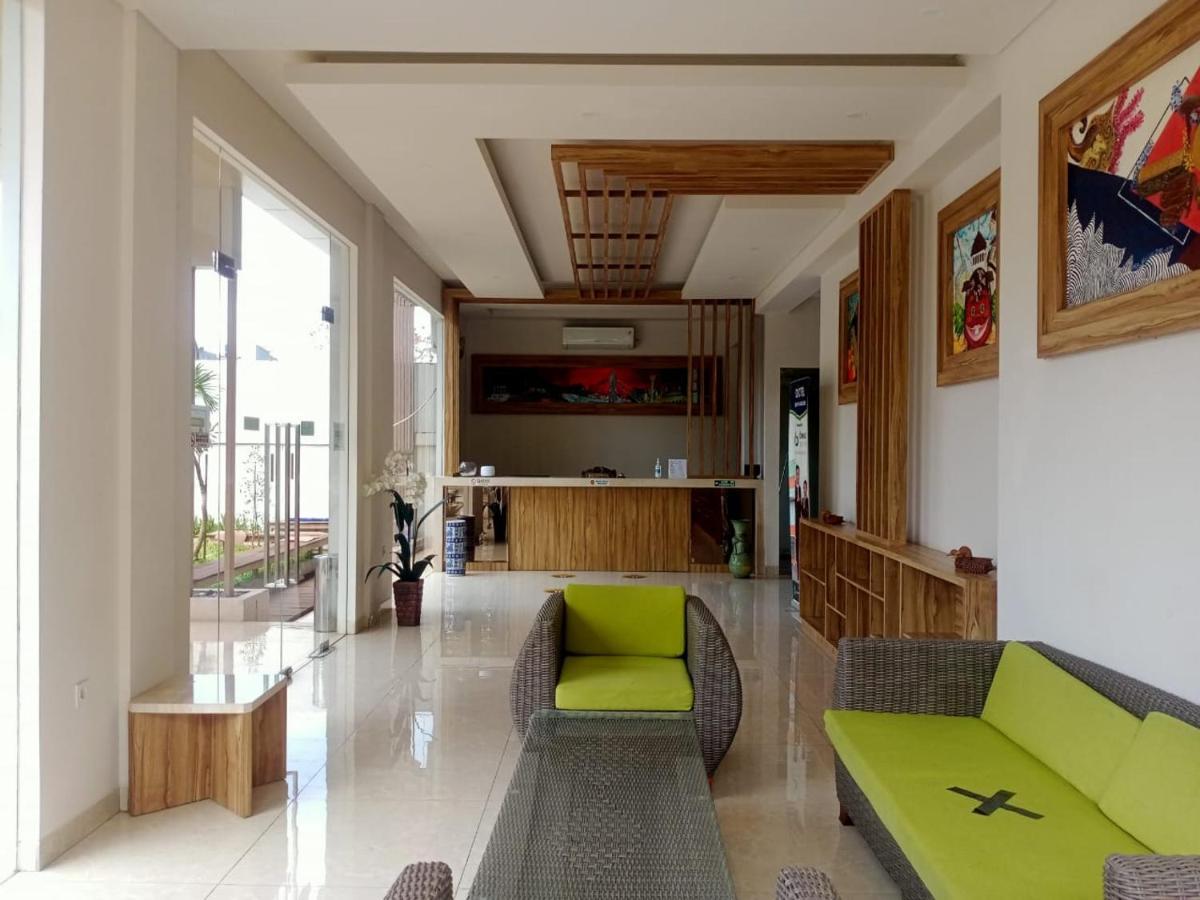 Oyo 90102 Edotel Hotel By Dbest Hospitality Bandung Ngoại thất bức ảnh