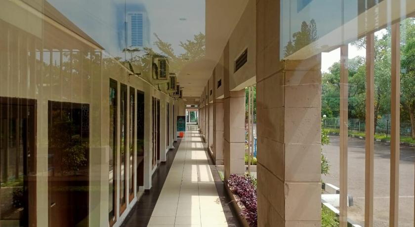 Oyo 90102 Edotel Hotel By Dbest Hospitality Bandung Ngoại thất bức ảnh