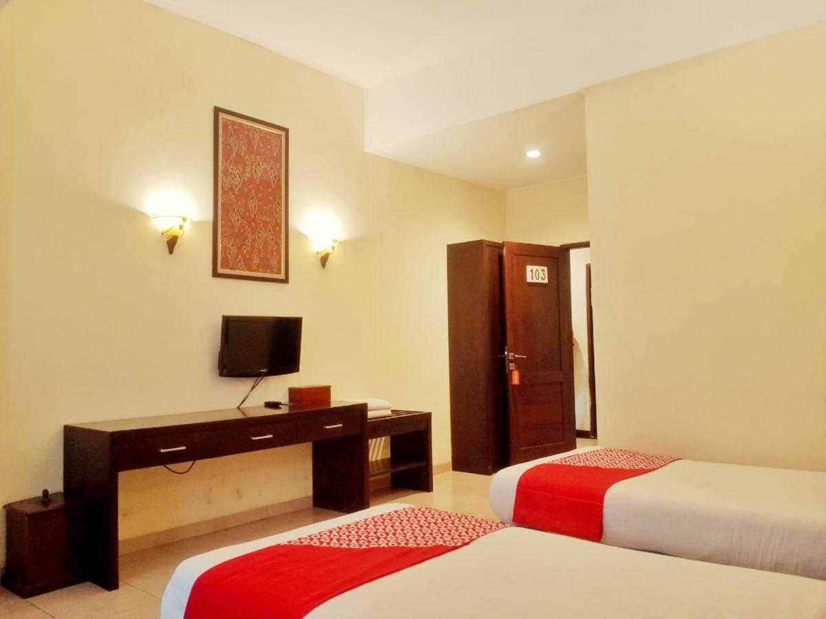Oyo 90102 Edotel Hotel By Dbest Hospitality Bandung Ngoại thất bức ảnh