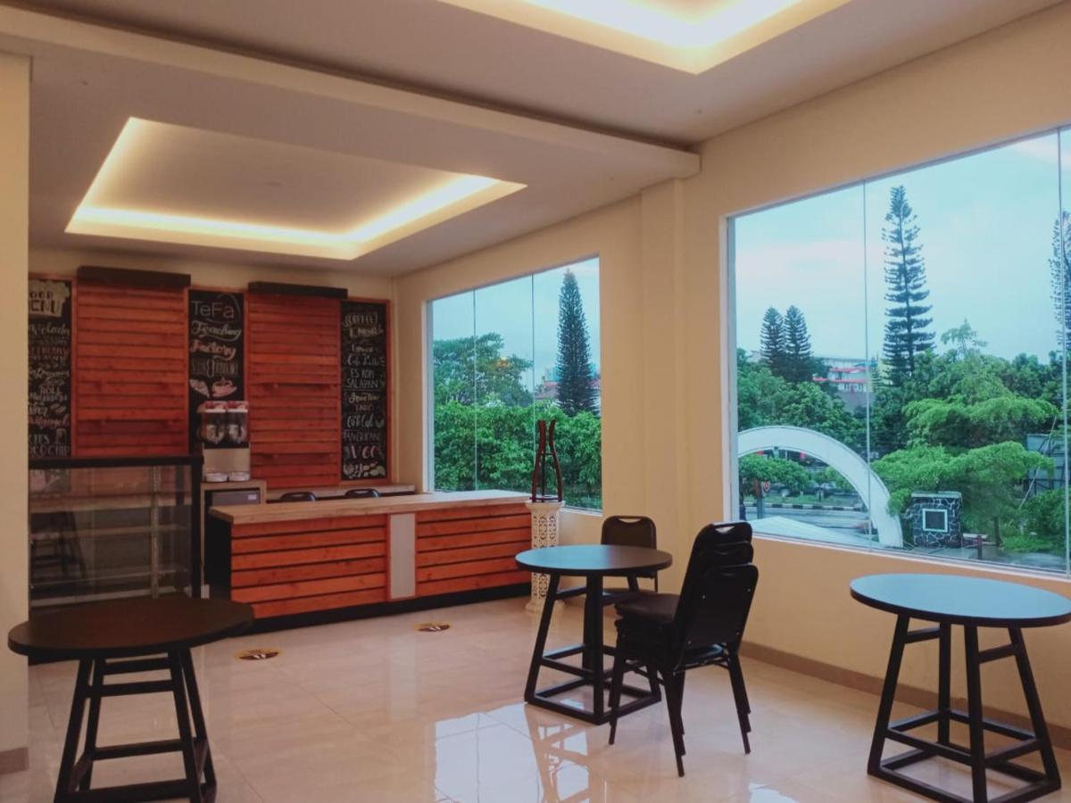 Oyo 90102 Edotel Hotel By Dbest Hospitality Bandung Ngoại thất bức ảnh