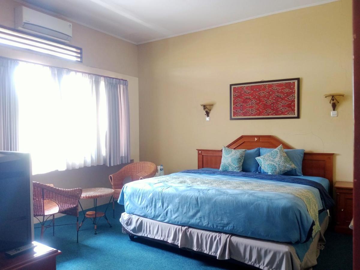 Oyo 90102 Edotel Hotel By Dbest Hospitality Bandung Ngoại thất bức ảnh