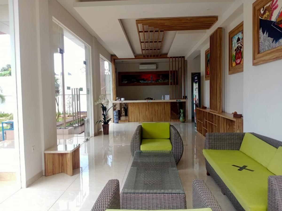 Oyo 90102 Edotel Hotel By Dbest Hospitality Bandung Ngoại thất bức ảnh